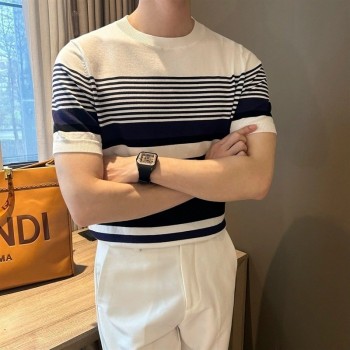 Blusa Masculina de Tricô Listrada com Gola Redonda, para Verão