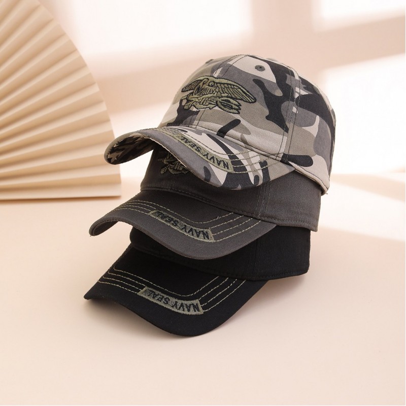 Boné Masculino com Bordado de Letras e Recortes, Estilo Militar de Primavera e Outono — Versátil para Ar Livre
