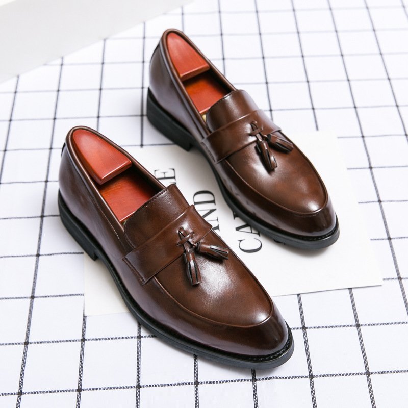 Sapatos de Couro Masculinos Loafer Clássicos com Borlas para Casamento