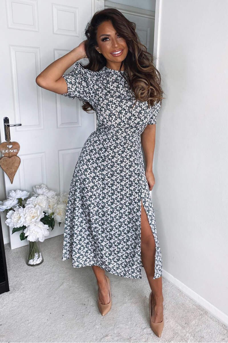 Cream Daisy Print Pleat Sleeve Midi Dress Cream Daisy Print Pleat Sleeve Midi Dress