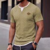 Camiseta Masculina Casual de Manga Curta com Efeito Duas Peças e Corte Ajustado