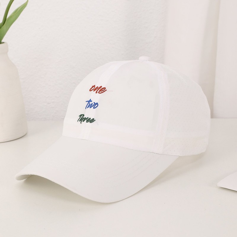 Boné Masculino de Cor Sólida com Bordado de Letras, Furos de Ventilação e Secagem Rápida — Leve, Casual e Esportivo, para Trilhas e Viagens